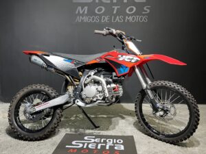 YCF BIGY150 XL ENCENDIDO