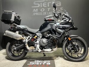 F800GS PREMIUM TRIPLE BLACK