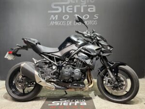 Z900